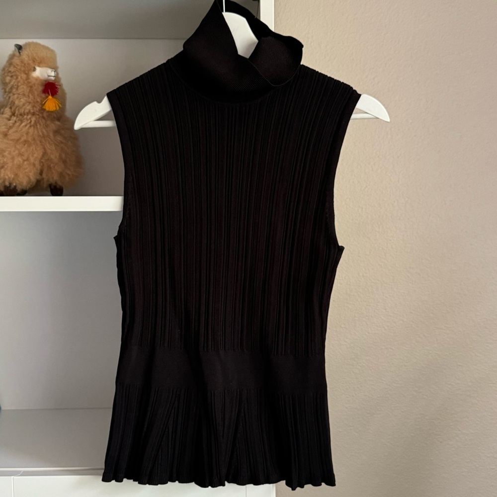 WHBM sleeveless turtleneck top XS